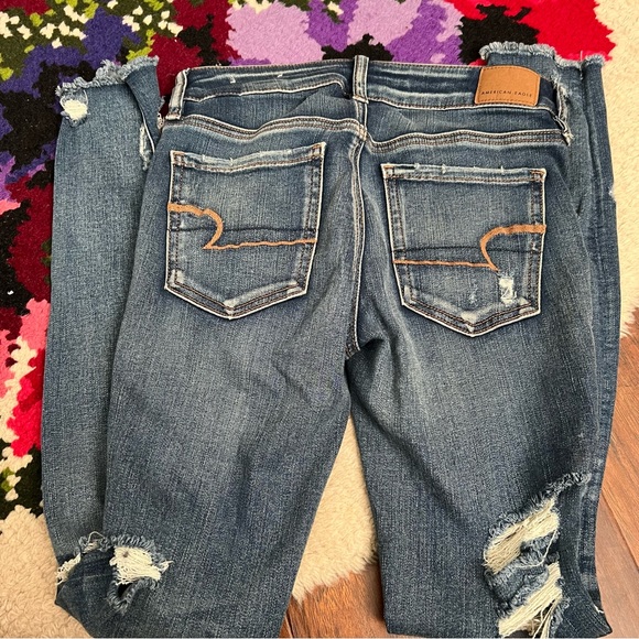 American Eagle Distressed Stretch Cropped Jeggings Size 4 - Picture 6 of 8
